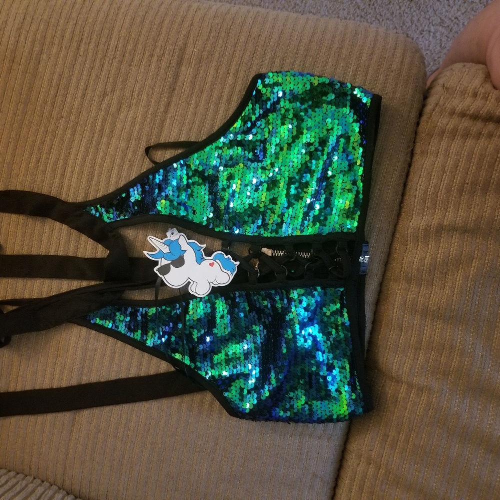 Crop top